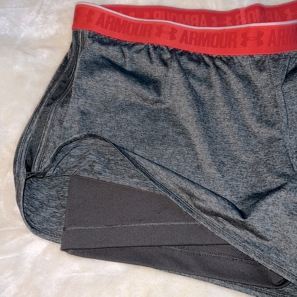 UNDER ARMOUR 🩳 2-in-1 GRAY/RED ATHLETIC SHORTS w/BUILT-IN COMPRESSION SHORT XXL - Picture 2 of 10